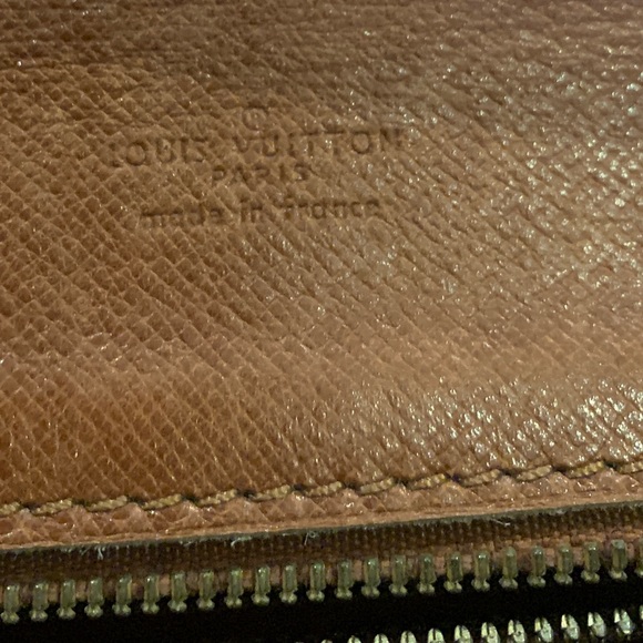 Louis Vuitton - Chantilly Monogram Crossbody Bag - Picture 8 of 9